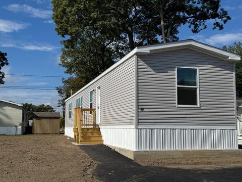 48 Mayflower Avenue Taunton MA 02780