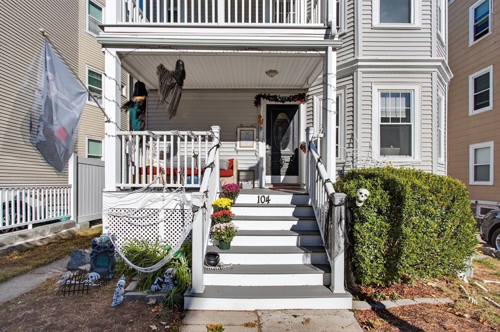 104 King St. 2