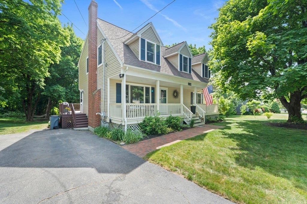 116 S High St