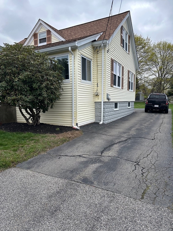 130 Monroe St