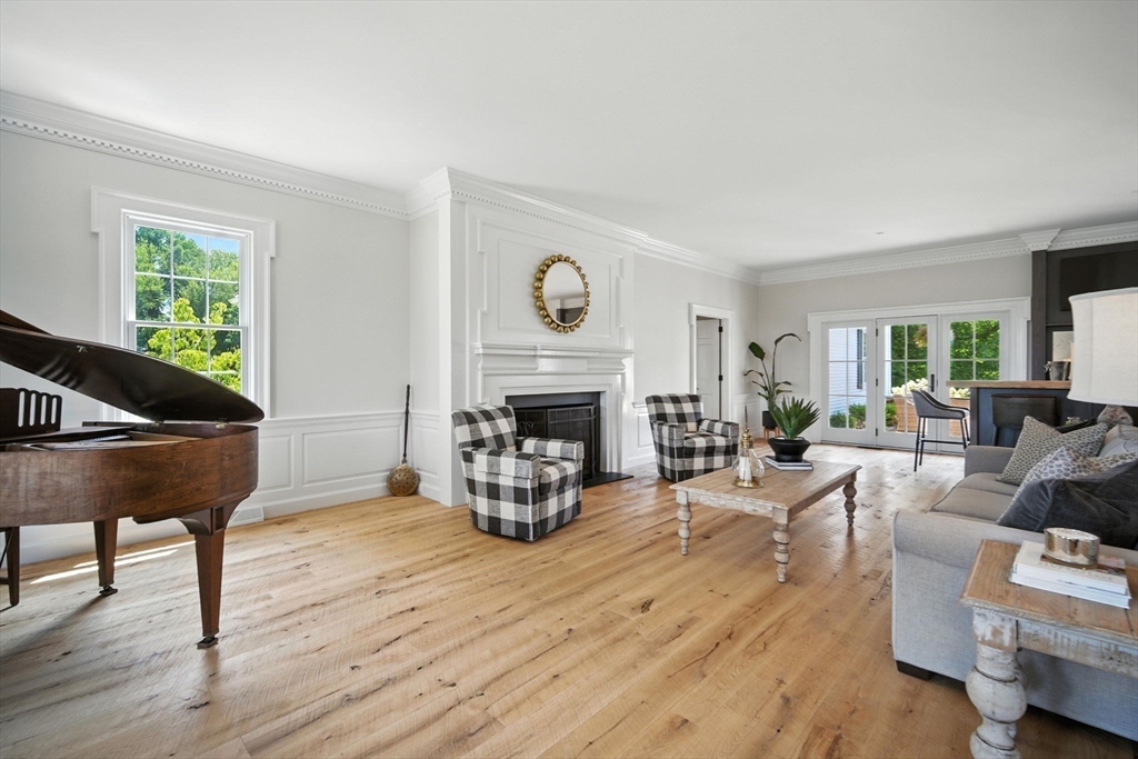 Suffield, Connecticut 06078, United States, 7 Bedrooms Bedrooms, ,7 BathroomsBathrooms,Residential,Active,178875