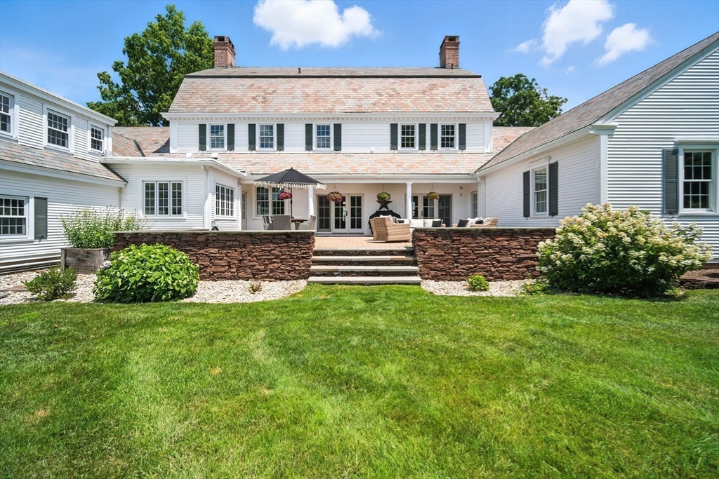 Suffield, Connecticut 06078, United States, 7 Bedrooms Bedrooms, ,7 BathroomsBathrooms,Residential,Active,178875