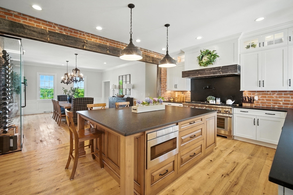 Suffield, Connecticut 06078, United States, 7 Bedrooms Bedrooms, ,7 BathroomsBathrooms,Residential,Active,178875