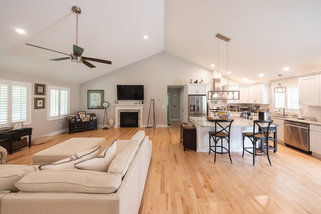 17 Harwood Farm Road, Southbridge, MA, 17 Harwood Farm Road, Southbridge, MA Photo #9