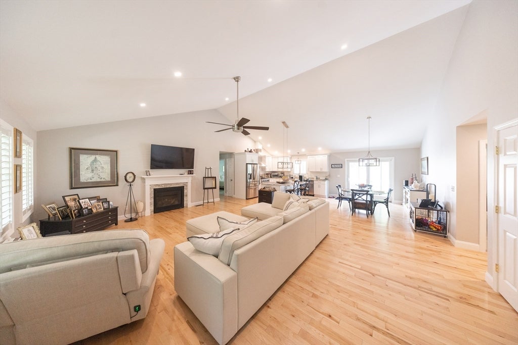 17 Harwood Farm Road, Southbridge, MA, 17 Harwood Farm Road, Southbridge, MA Photo #11