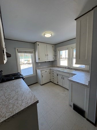 261 Litchfield St, Leominster, MA, 261 Litchfield St, Leominster, MA Photo #4