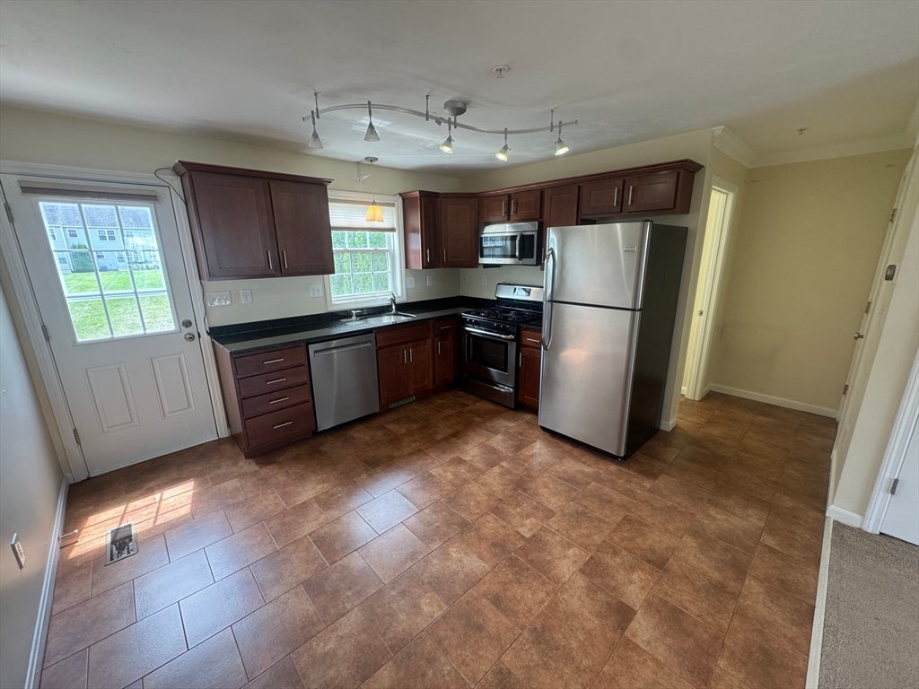 14 Merrimac Way #E, Tyngsborough, MA, 14 Merrimac Way #E, Tyngsborough, MA Photo #19