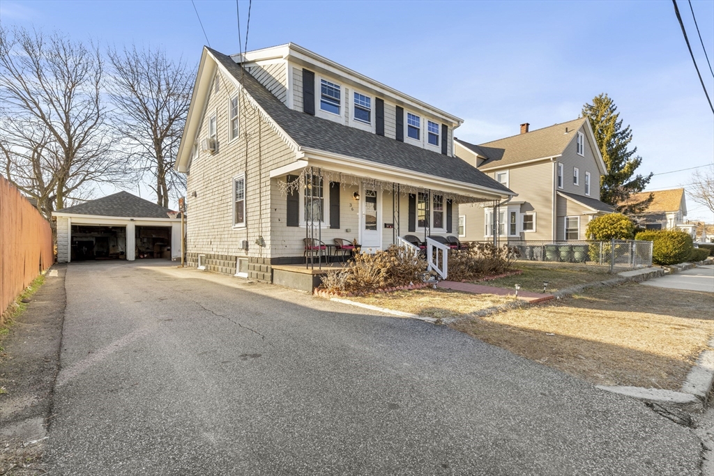 36 Bowlet St