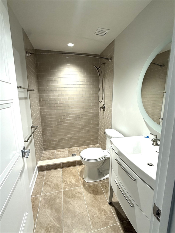 Revere, Massachusetts 02151, United States, 1 Bedroom Bedrooms, ,1 BathroomBathrooms,Residential,Active,185674