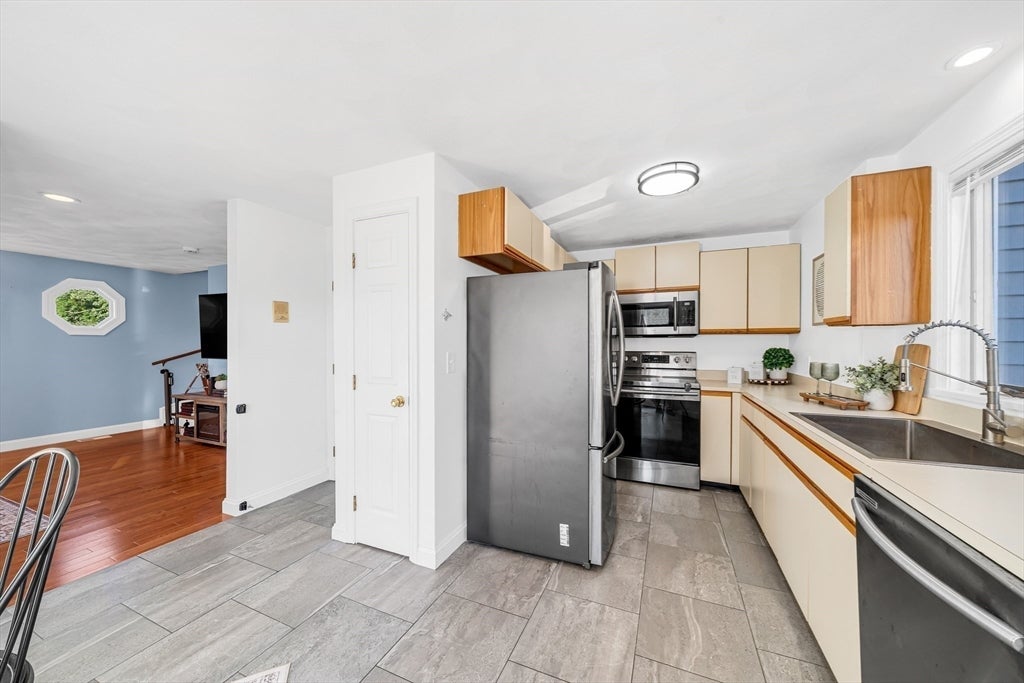 2 Atkinson Dr #19, Saugus, MA, 2 Atkinson Dr #19, Saugus, MA Photo #19