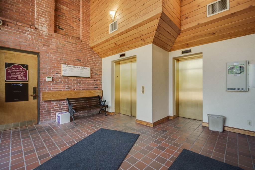 222 Carew St
