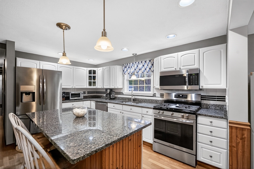 110 Maureen Dr