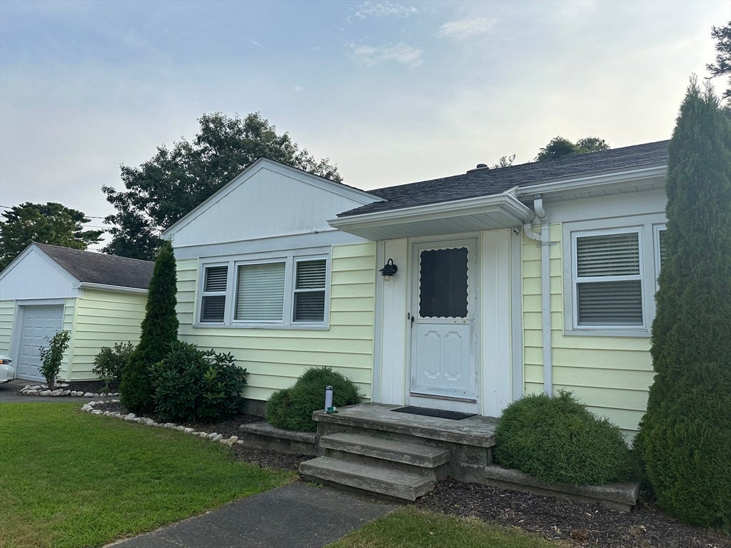 79 Cross Rd, Dartmouth, MA, 79 Cross Rd, Dartmouth, MA Photo #1