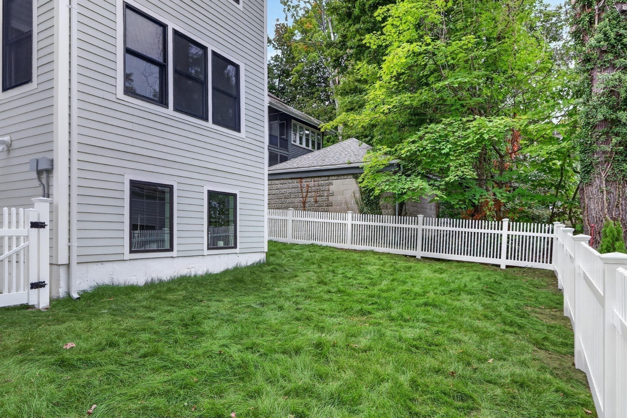 123 Mount Vernon Street #1, Newton, MA, 123 Mount Vernon Street #1, Newton, MA Photo #36