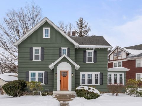 Photo of 108 Longfellow Road, Worcester, MA 01602 (MLS # 73479721)