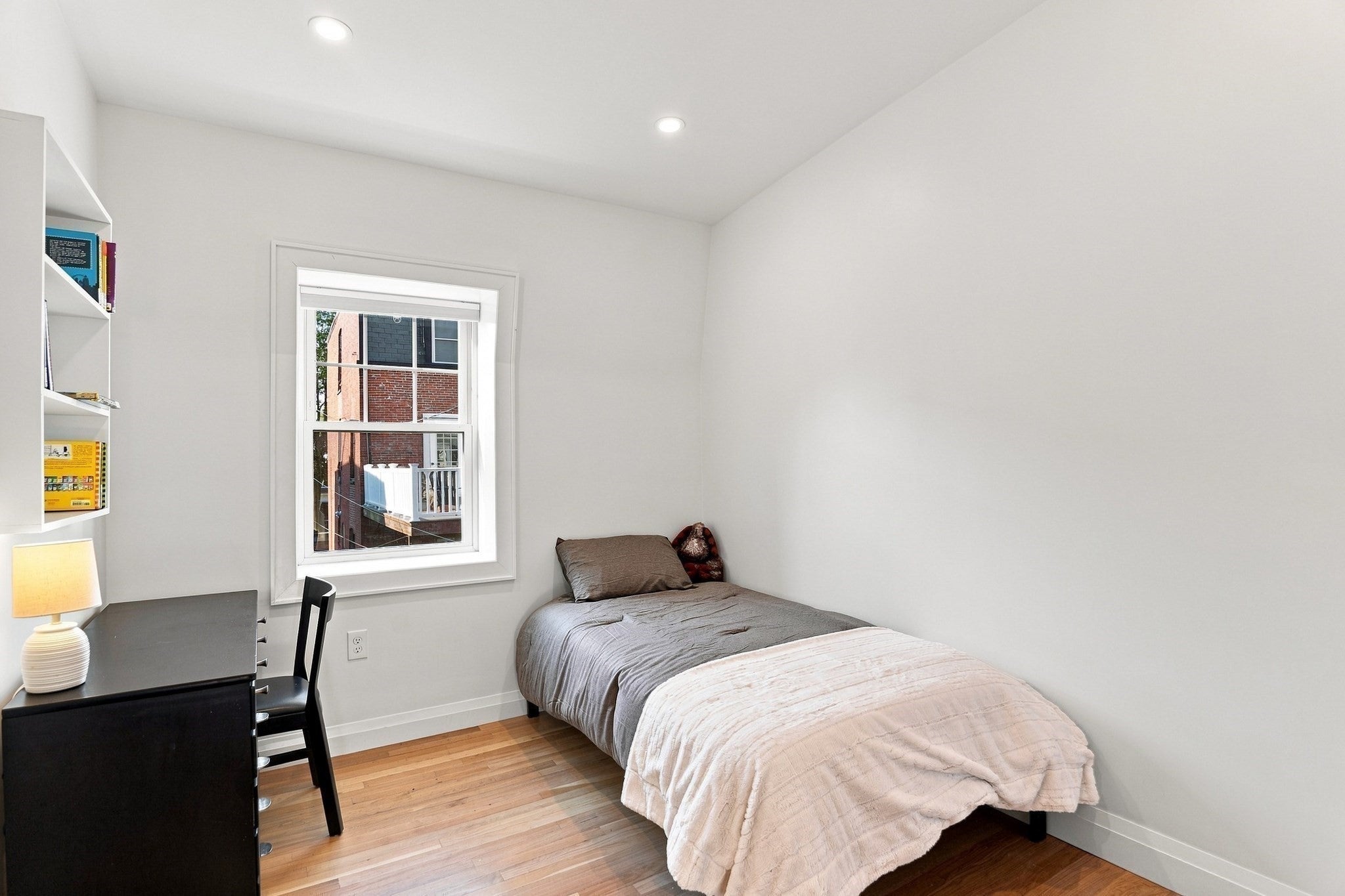 3 Lauten Place, Boston, MA Photo #28