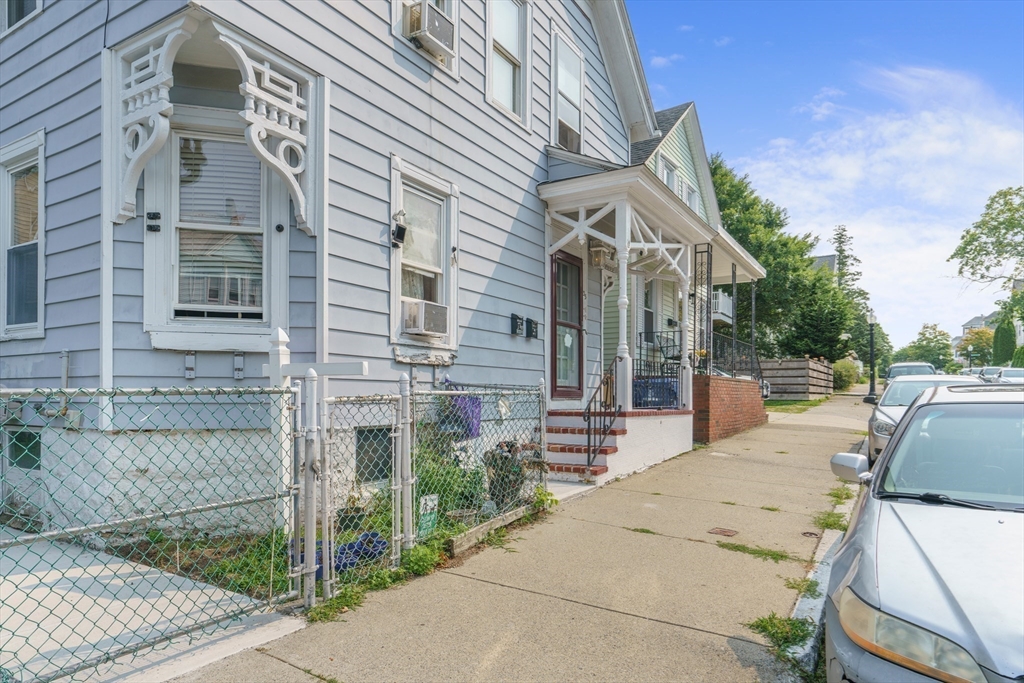 135 Arnold St