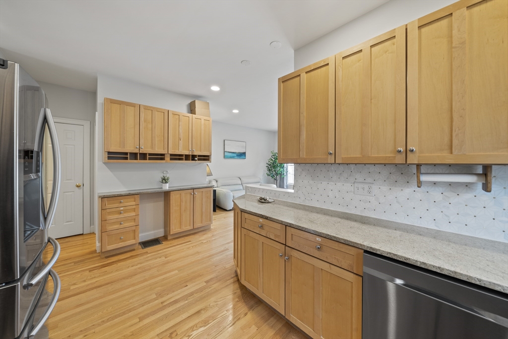 292 Lagrange Street 292