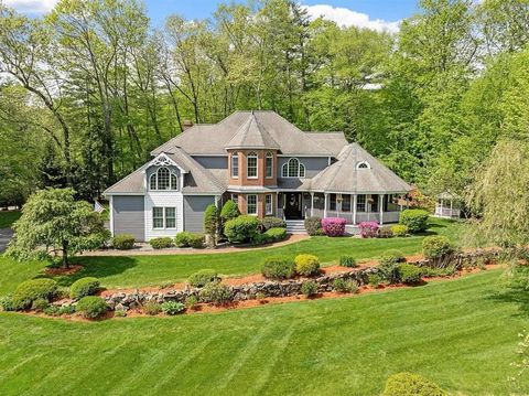 13 Kelly Ln Atkinson NH 03811