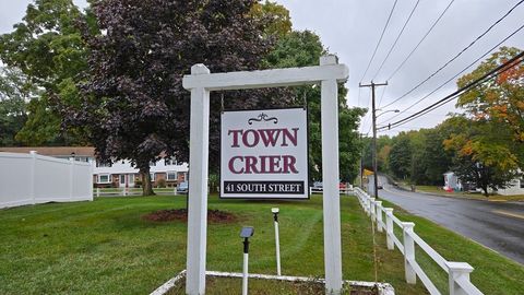 41 South St 17 Easthampton MA 01027