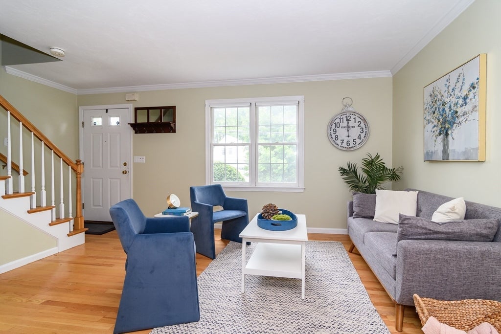 16 Willow St 16