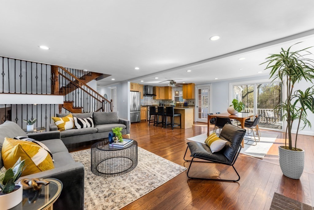 255 Worthen Rd East