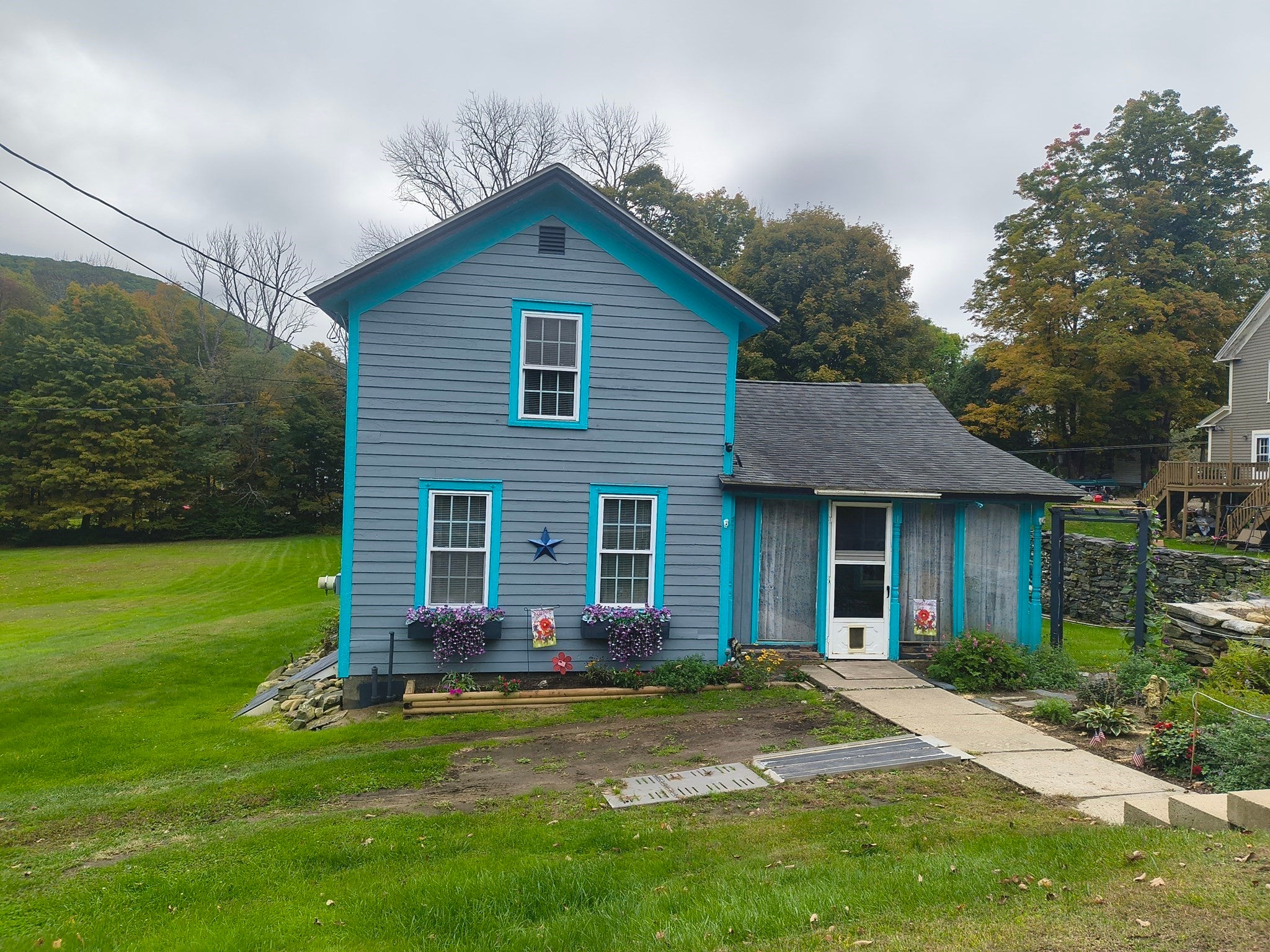 Photo of 1 William St, Chester, MA