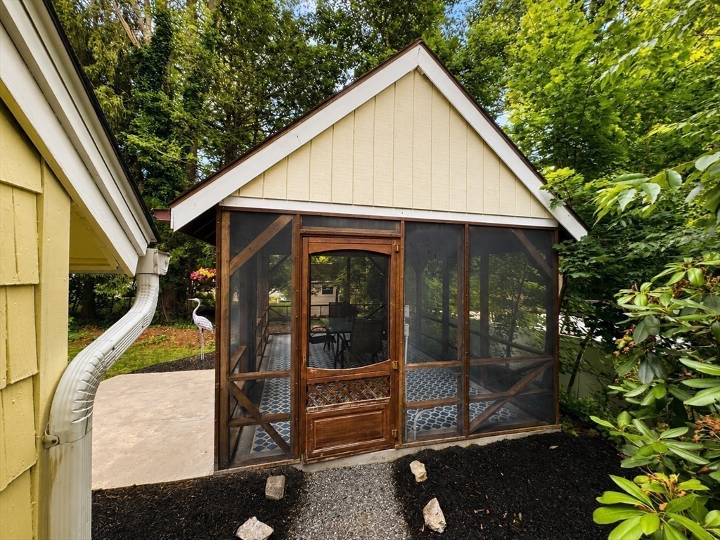 32 Crestview Drive