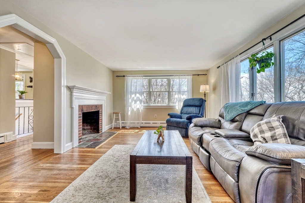 32 Willard St