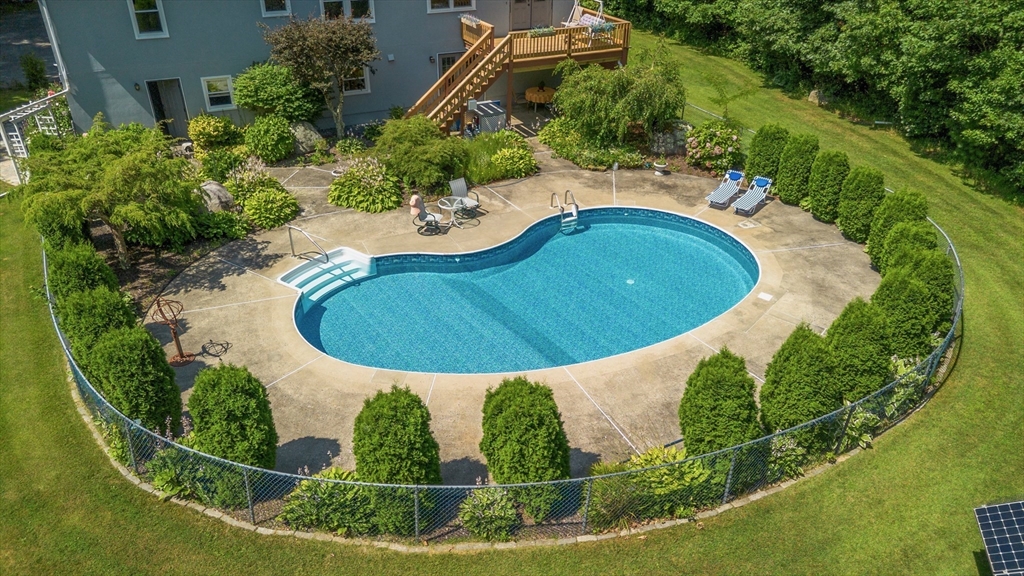 21 Forsythia Ln