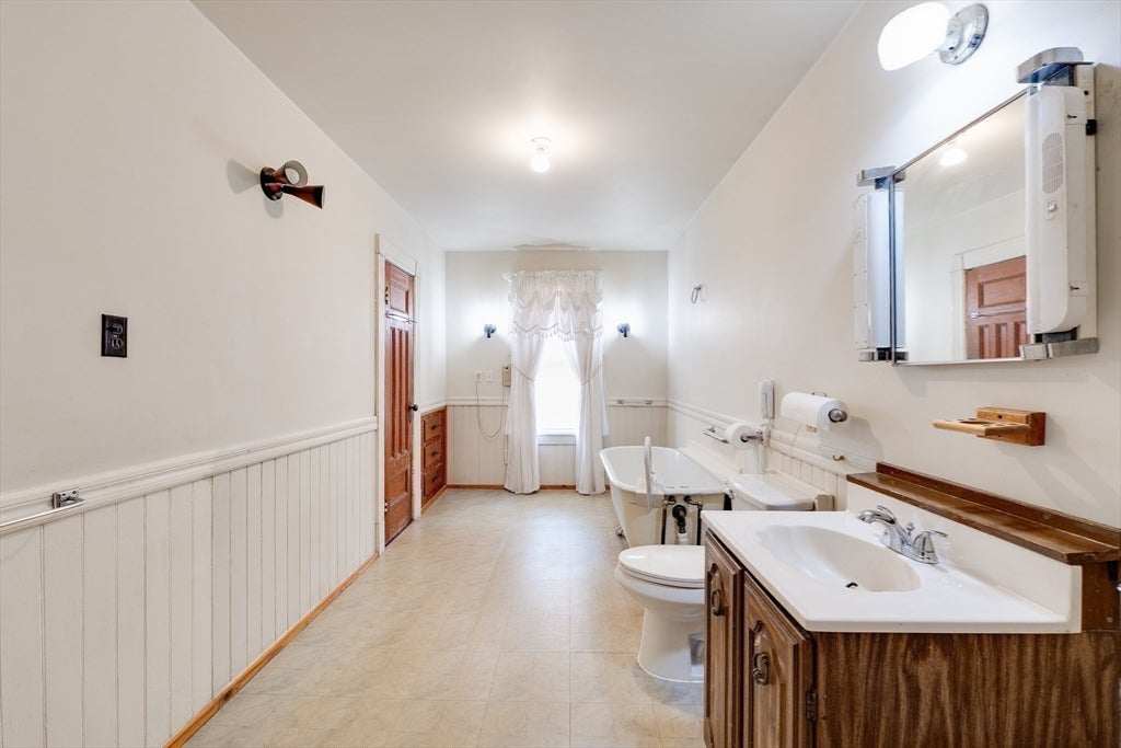 95 Grand St, Springfield, MA, 95 Grand St, Springfield, MA Photo #22