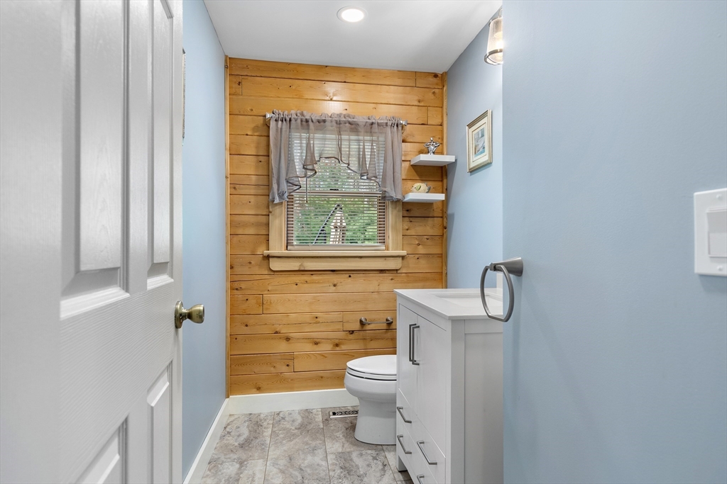 81 S Meadow Rd, Carver, MA Photo #24