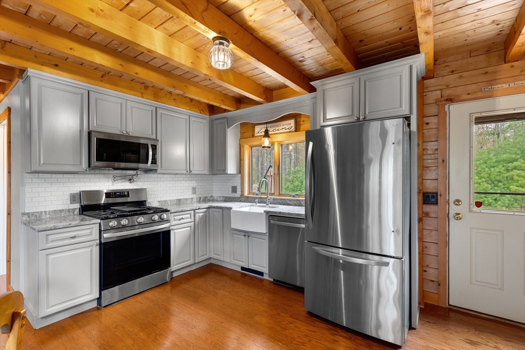 81 S Meadow Rd, Carver, MA Photo #17