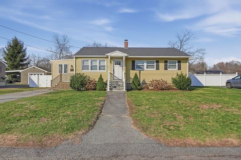 53 Enfield Street Lowell MA 01852