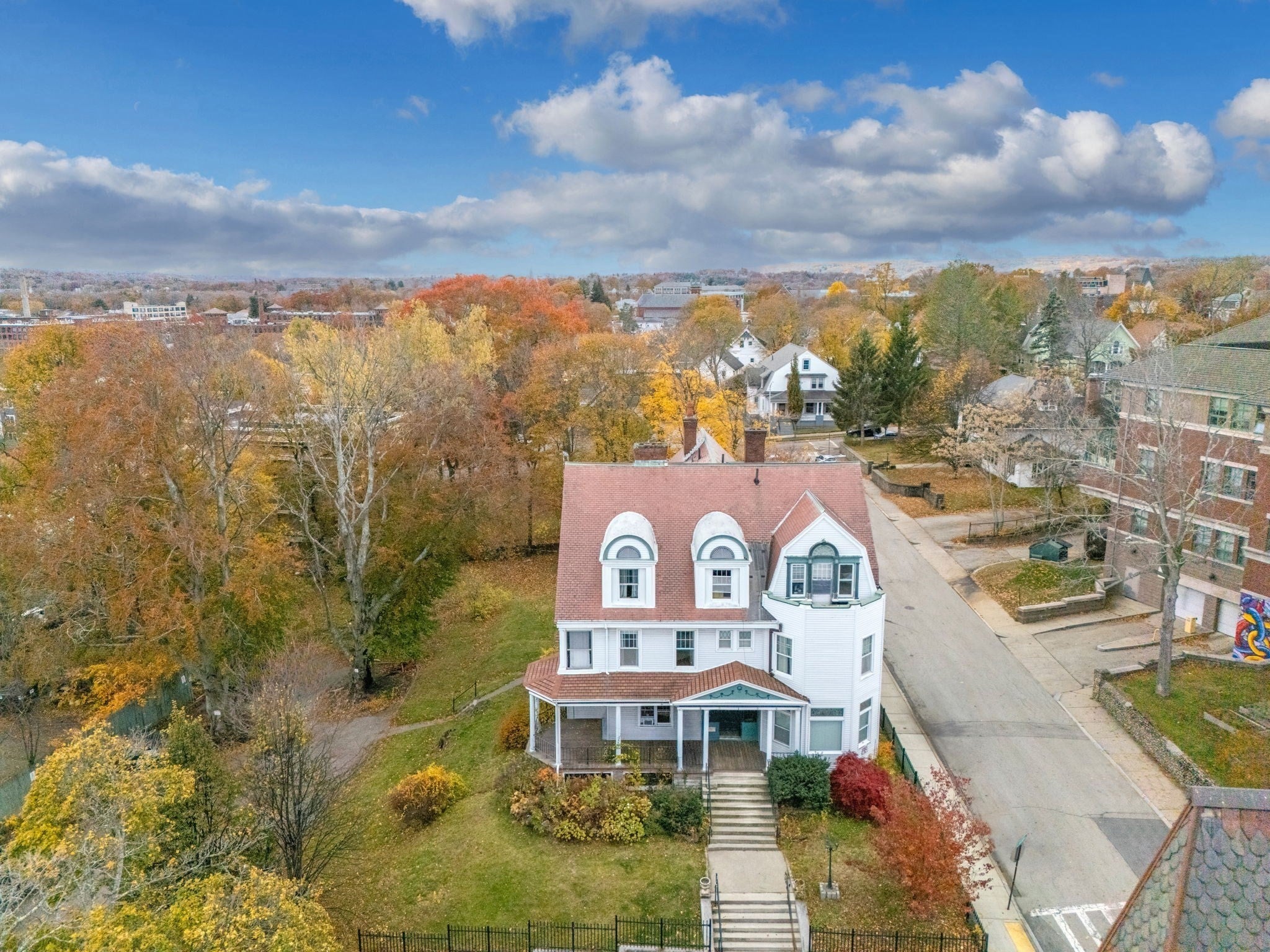 5 Claremont St, Worcester, MA, 5 Claremont St, Worcester, MA Photo #4