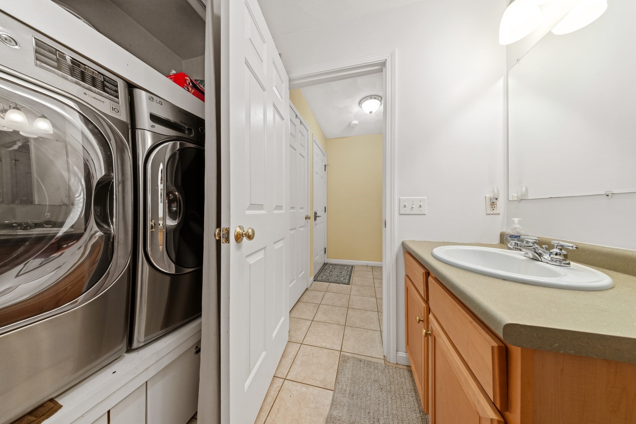115 Cathedral Drive, Attleboro, MA Photo #14