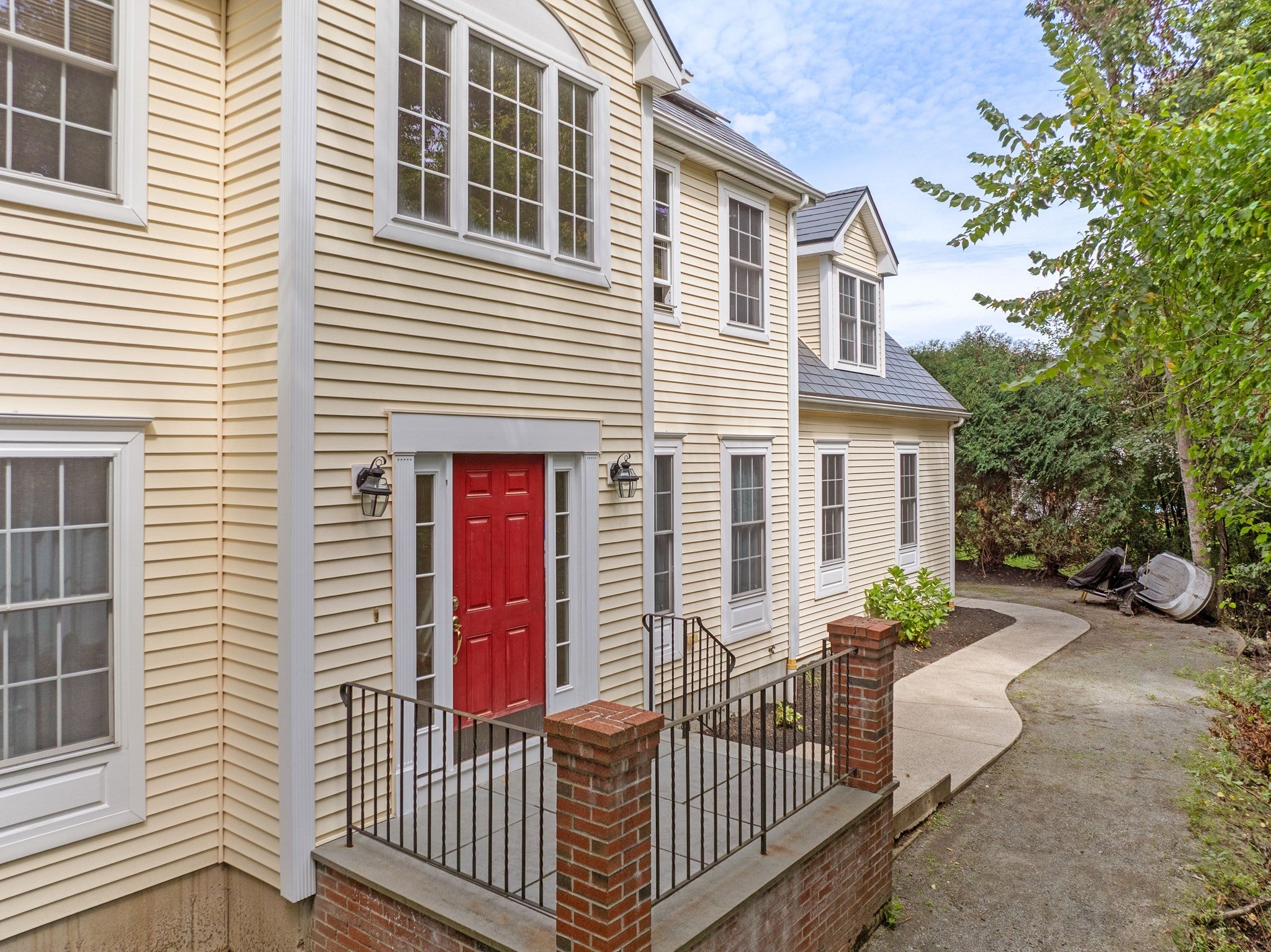 115 Cathedral Drive, Attleboro, MA Photo #1