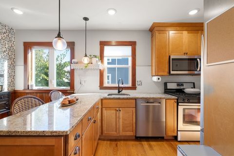 36 Neponset Ave 1 Boston MA 02131