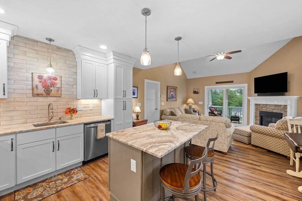 11 Soucy Drive 11