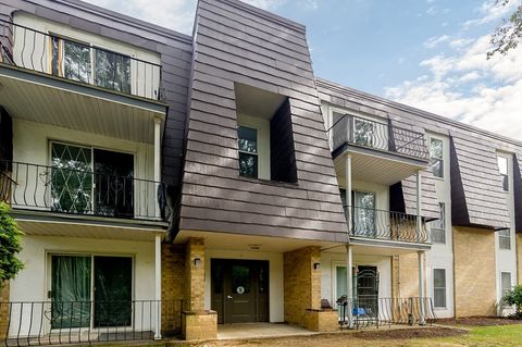 8 Shadowbrook Ln 39 Milford MA 01757