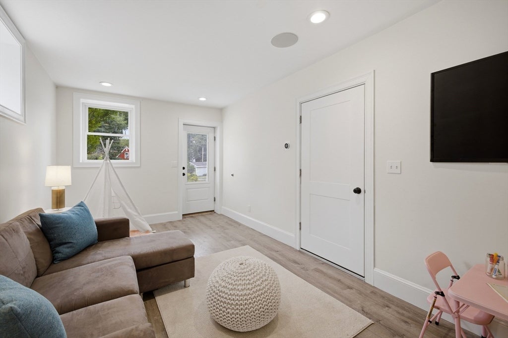76 Woodland Rd, Malden, MA Photo #37