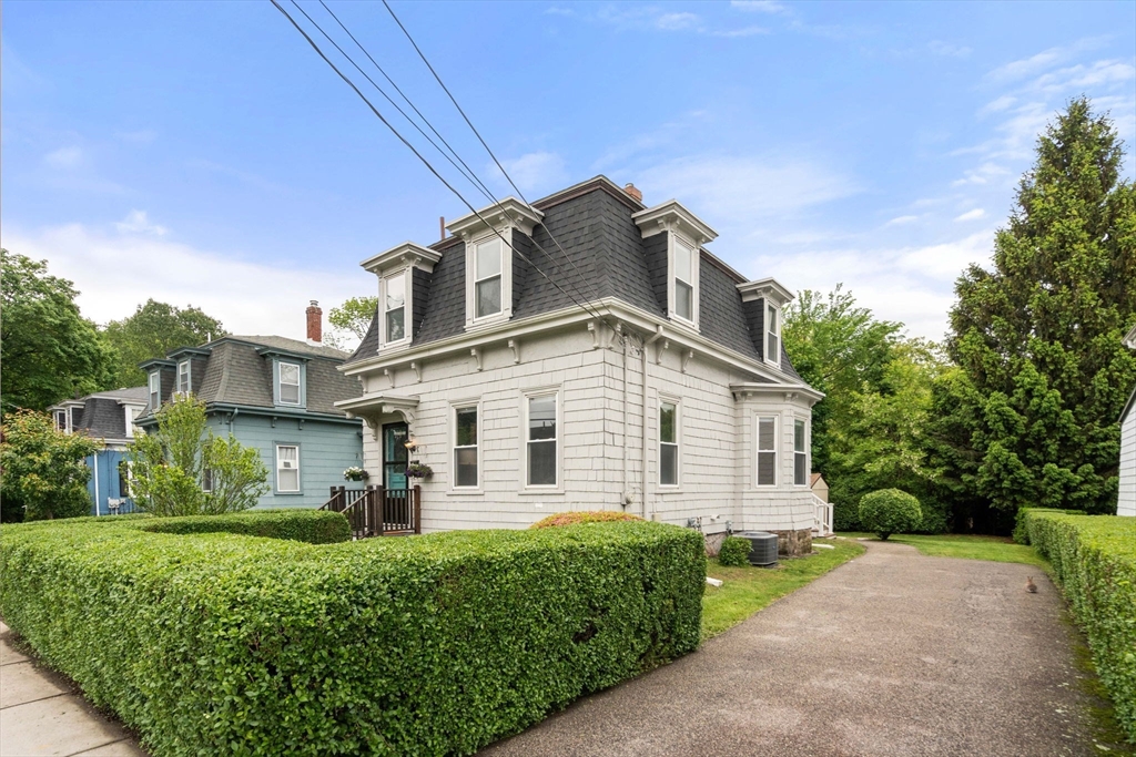 111 Pierce St