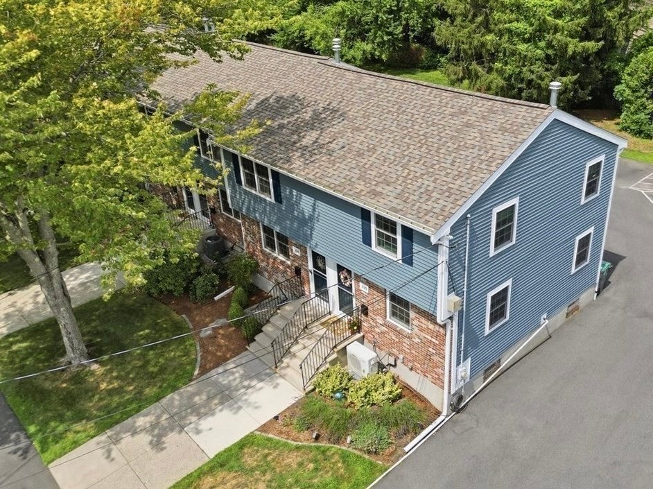 110 Hooper Rd 110, Dedham MA 02026