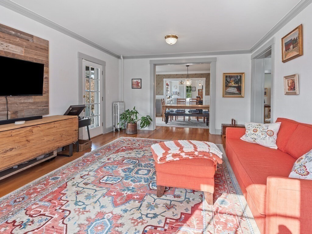 27 Germain St