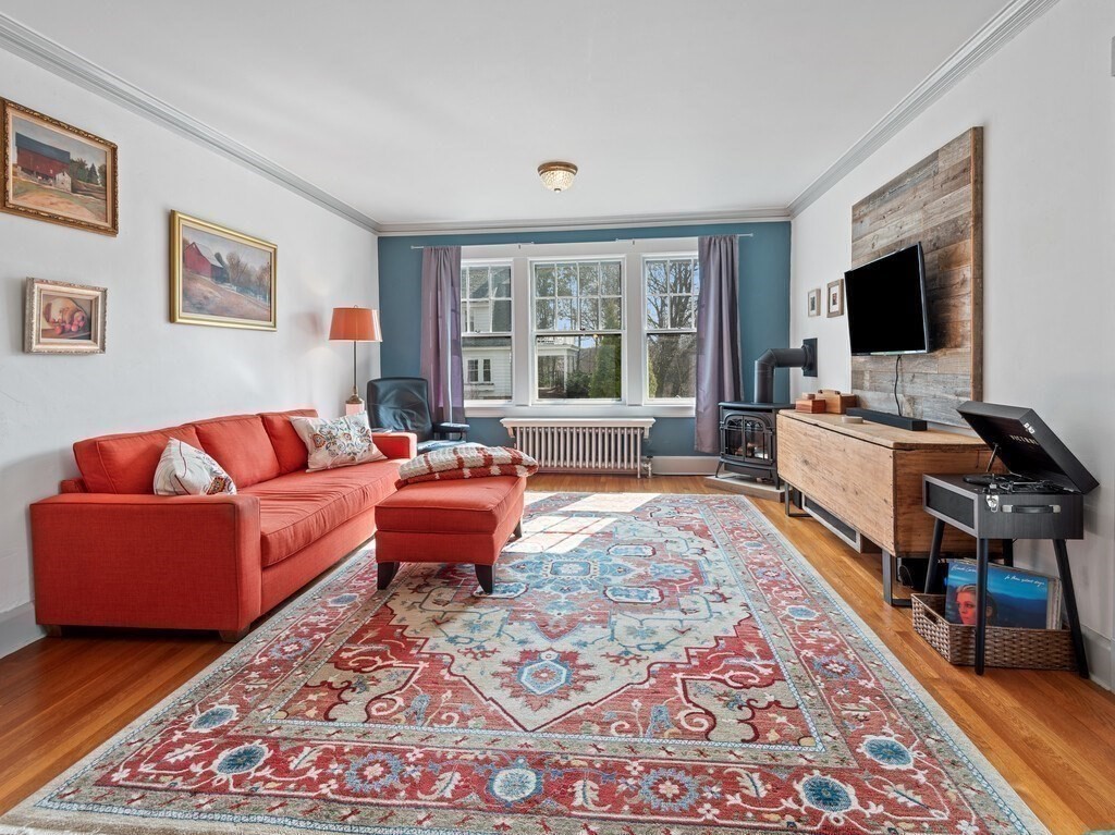 27 Germain St