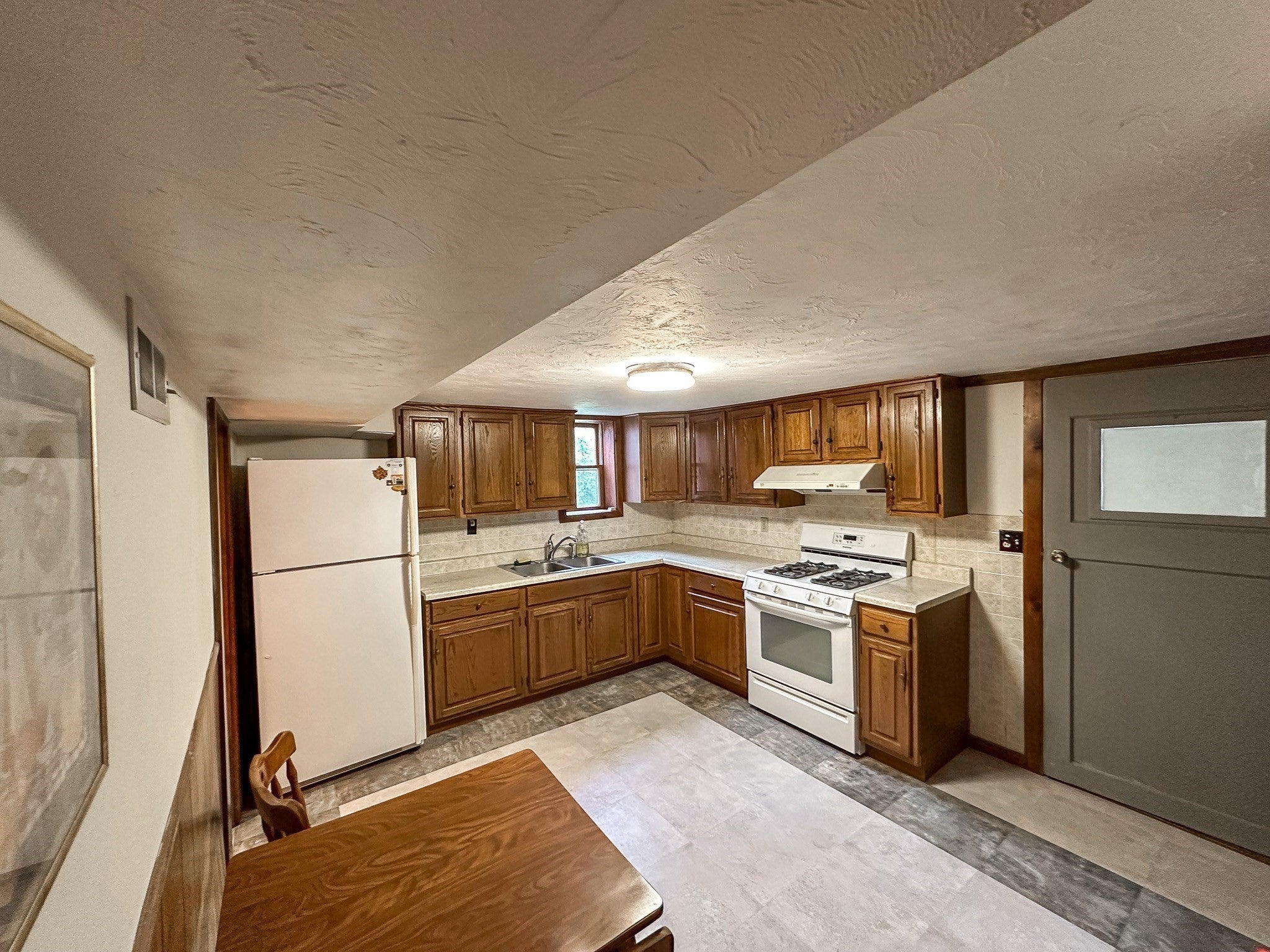 4 Lafrance Drive, Hudson, MA, 4 Lafrance Drive, Hudson, MA Photo #19