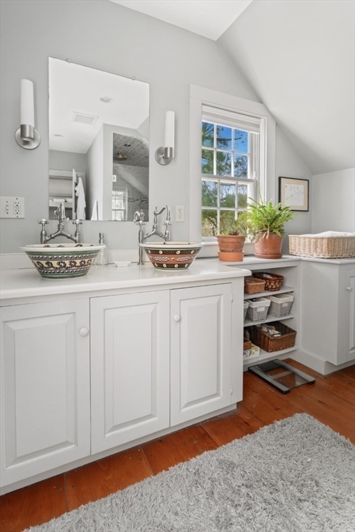 Reading, Massachusetts 01867, United States, 4 Bedrooms Bedrooms, ,3 BathroomsBathrooms,Residential,Pending,125871