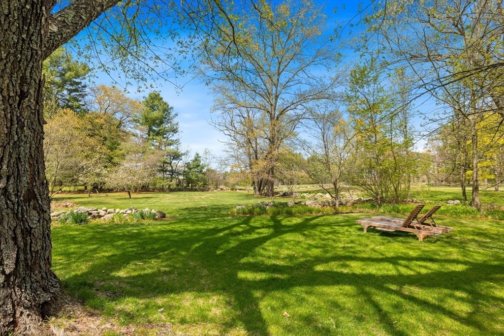 Reading, Massachusetts 01867, United States, 4 Bedrooms Bedrooms, ,3 BathroomsBathrooms,Residential,Pending,125871