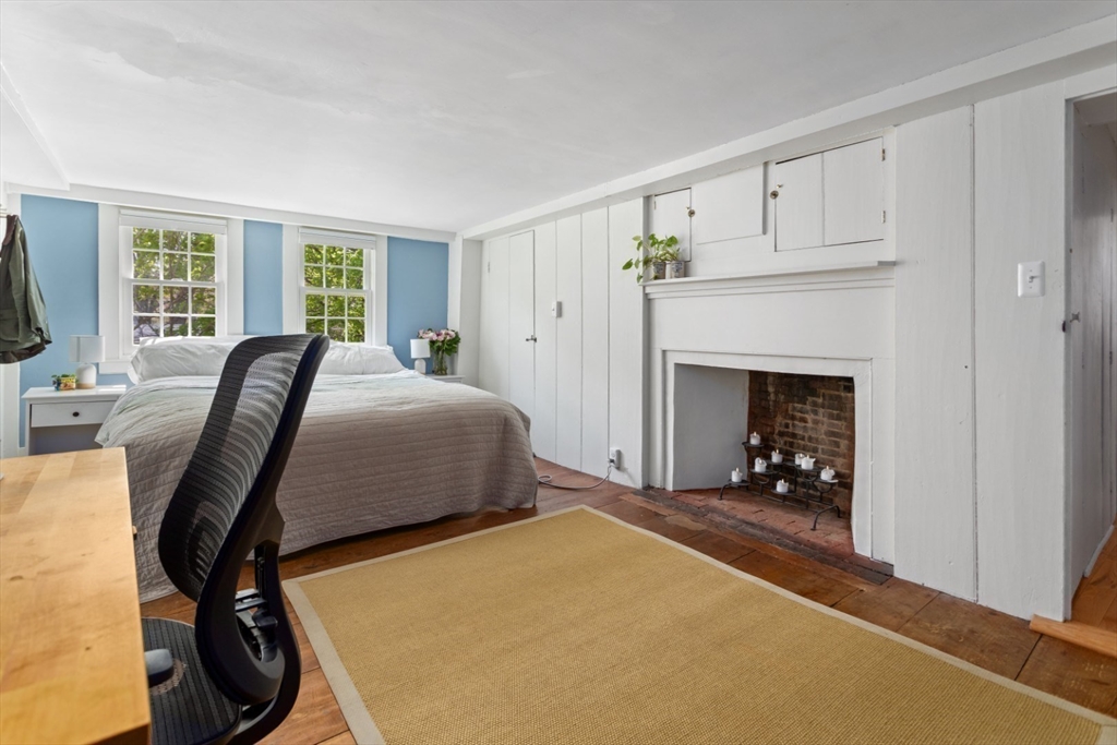 Reading, Massachusetts 01867, United States, 4 Bedrooms Bedrooms, ,3 BathroomsBathrooms,Residential,Pending,125871