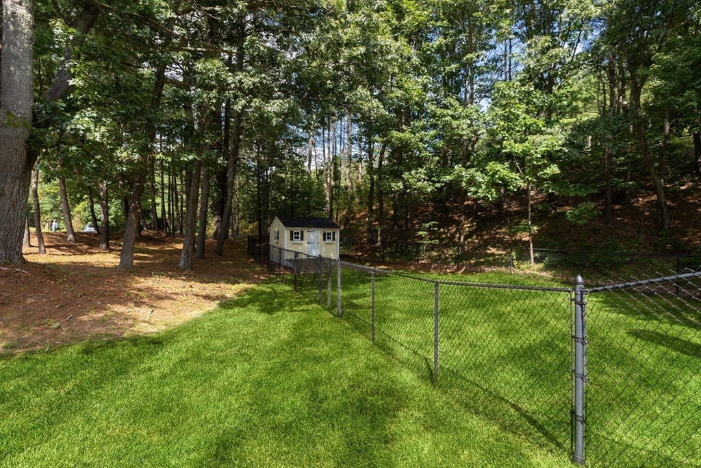 10 Old Millville Rd
